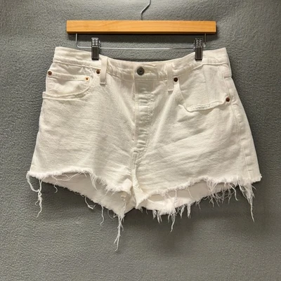Levi's 501 Shorts Womens 33 (34x2.5 ACTUAL) White Denim Cutoff Button Fly Frayed - Image 1 of 4
