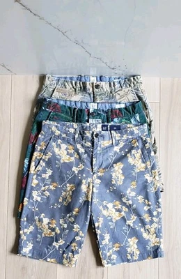 GAP Shorts Lot Men 3pc 29 Floral Golf Resort Vacay Prints Chino Summer Y2K - Image 1 of 4