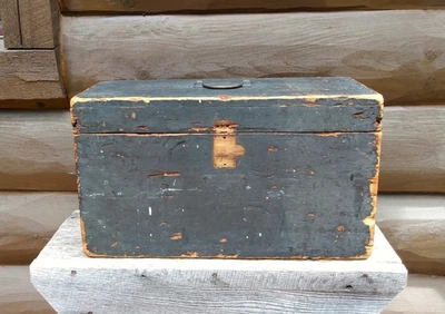Antique Black Painted Pine Wooden Tool Box Primitive Wood Carpenters Chest - Image 1 of 4