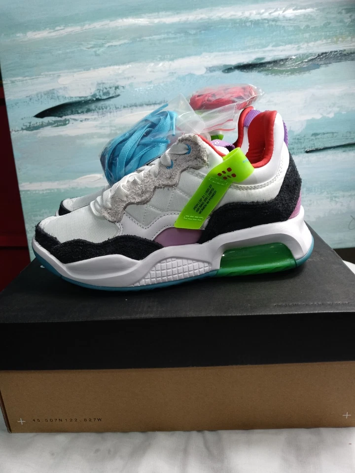 Mujeres Air Jordan MA2 Gran Regalo CW5992-100 Mujer’s Talla 5 con Cordones Extra Nuevo en Caja Foto 1 de 4