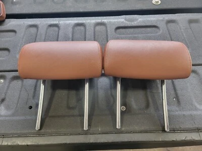 2006 2007 BMW 525Xi 5 Series Right left Rear Headrests Brown Leather - Image 1 of 3