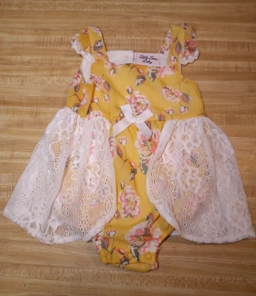 Mameluco de encaje floral amarillo forrado 100 % poliéster Little Lass bebé niña 12 meses Foto 1 de 1