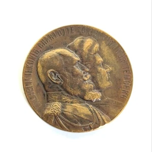Vintage 1911 Bronze Silver Wedding Of Wilhelm II and Charlotte Collectible Coin - Picture 1 of 3