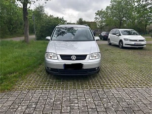 VW Touran - Bild 1 von 11