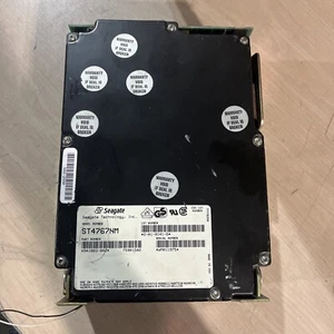 SEAGATE ST4767NM HARD DRIVE 666MB SCSI NOT TESTED VINTAGE PULL - Picture 1 of 3