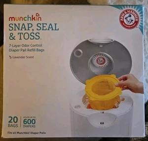 Munchkin Arm & Hammer Diaper Pail Snap Seal and Toss Refill Bags 20PK - Picture 1 of 3
