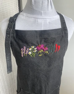 Handbestickte Kräuter Denim Latz Schürze Taschen Backen Koch Heimarbeit BBQ Dekor - Bild 1 von 15