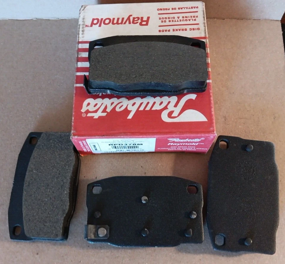 Pastillas de freno delanteras Raybestos RPD378M para Fiero Lemans 6000 Asuna semimetálicas Foto 1 de 2
