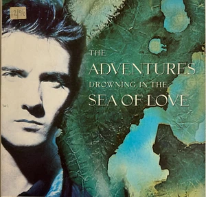 THE ADVENTURES - DROWNING IN THE SEA OF LOVE 12" MAXI-SINGLE EXC COND. 1988 - Picture 1 of 2