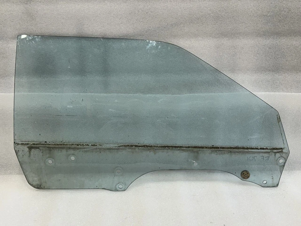 1987 TOYOTA CELICA PORTA LATERAL DIREITA DO PASSAGEIRO JANELA DE VIDRO - Imagem 1 de 4