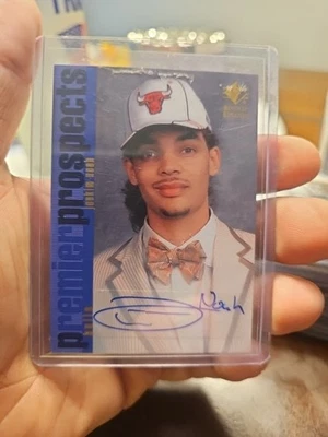 Joakim Noah 2007-08 Upper Deck SP Premier Prospects #111 Signed Rookie Card  - Image 1 of 3