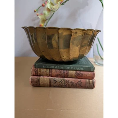 Vintage Brass Bowl Fluted Edge Decorative Bowl Accent Piece Table Centerpiece - Image 1 of 4