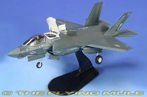Hobby Master 1:72 F-35B Lightning II USMC VMFA-214 Black Sheep WE01 - Picture 1 of 8