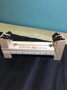 Plantilla para hacer pulseras Pepperell 12" Ezzzy-Jig Paracord - apenas usada - Imagen 1 de 1