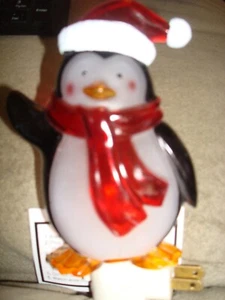 CHRISTMAS NIGHT LIGHTS PENQUIN - Picture 1 of 4