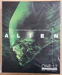 Mezco Toyz ONE:12 Collective Alien Action Figure New In Stock - Picture 1 of 4