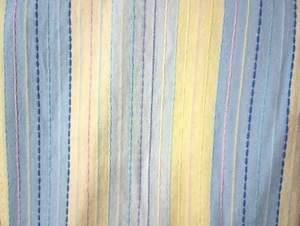 Liz Claiborne Pillow Sham Embroidered 19x24 " Yellow Blues Pink Pastels Cotton - Picture 1 of 5