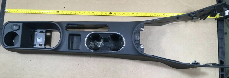 2012 - 2016 VOLKSWAGEN BEETLE SEAT CONSOLE TRIM 5C3863241C OEM . Foto 1 de 4