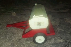 Vintage ERTL International Harvester IH Grain Drill Pressed Steel - Picture 1 of 7