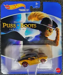 HOTWHEELS Character Car Diecast - Dreamworks Shrek - PUSS IN BOOTS - HYM00 - Foto 1 di 2