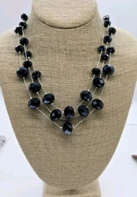 Collar Kenneth Cole tono plata cristal en capas facetado negro 18 pulgadas Foto 1 de 4