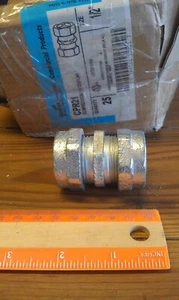 25 ea Cooper Crouse-Hinds CPR 21 1/2" Compression Coupling NNB Conduit Fitting - Picture 1 of 3
