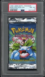 1999-2000 UK Print Pokemon Base Set Graded Booster Pack Venusaur Artwork PSA 8 - Foto 1 di 2