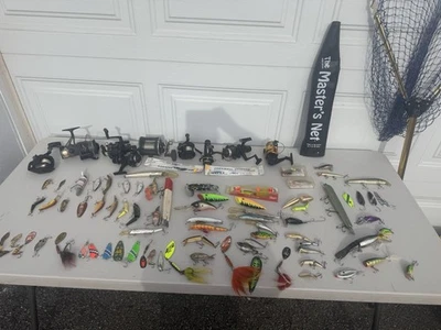 Mixed Lot Of 91 Pieces Of Fishing Gear And Accessories  - Image 1 of 4