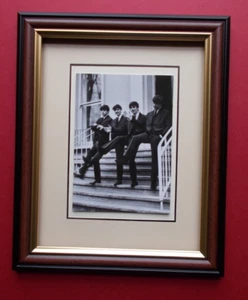 THE BEATLES PHOTO FRAMED - Picture 1 of 2
