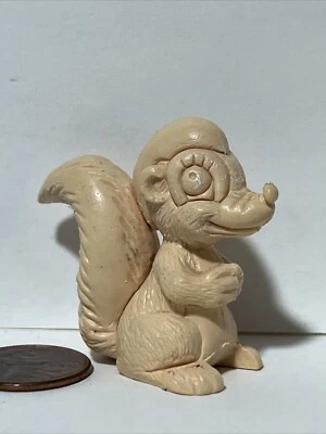 Marx Цветок скунс пластиковая фигурка персонаж Уолта Диснея Бэмби ранний DisneyKing - Изображение 1 из 4