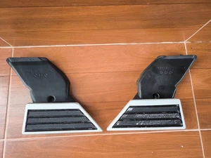 Toyota Corolla KE70 Round Headlight REAR PILLAR SIDE LOUVER VENT PANEL xPair - Picture 1 of 16