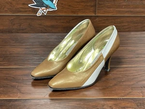 Zapatos de tacón Dennis Comeau marrón blanco punta puntiaguda para mujer talla 6 B usados Italia - Imagen 1 de 9