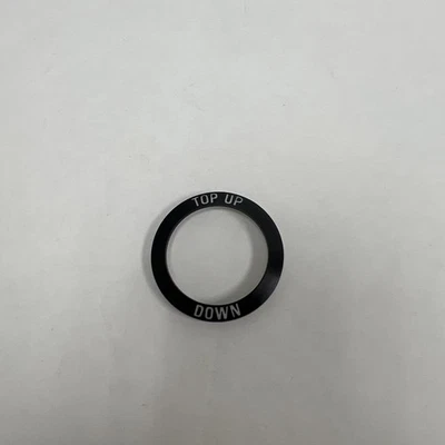 Nuevo anillo bisel superior convertible original Ford Mustang 1971-1973 para D1ZB-18C655 Foto 1 de 4