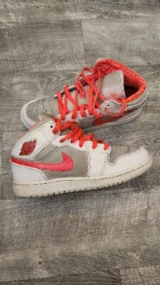 NIKE TAMANHO 7 JUVENTUDE RETRÔ Jordan 1 Phat Médio LARANJA CINZA  - Imagem 1 de 4