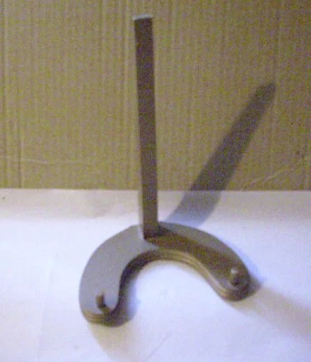 Bard's Products soporte de arte de nogal para platos de 7 a 10 pulgadas. Foto 1 de 2