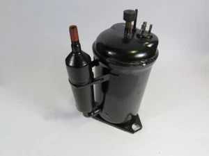 Carrier GF05CF003 Compressor 208/230V 60Hz 1Ph R22 LRA 19.0 USED - Picture 1 of 4