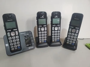 Panasonic KX-TGE260 Cordless Phone Answering System With 4 Handsets - Zdjęcie 1 z 6