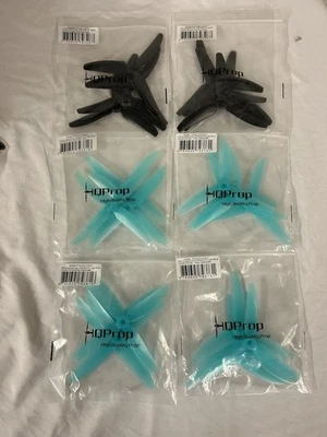 HQPROP  V1S 4 Blade Propeller Light Blue Black - Image 1 of 4
