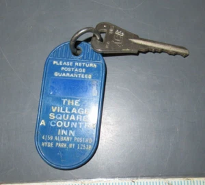 Vintage Village Square Country Inn Room Fob & Key Hyde Park NY - Picture 1 of 1