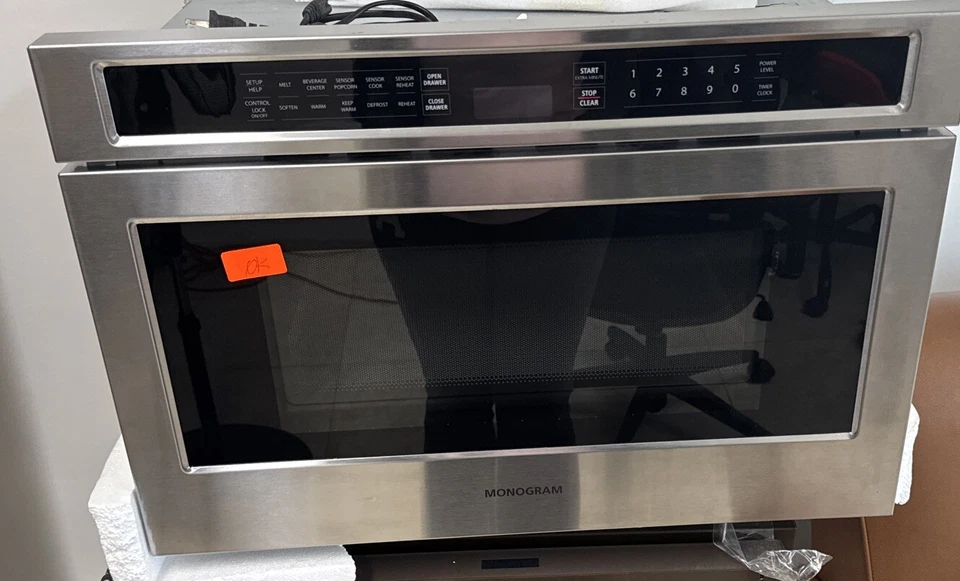 Cajón de calentamiento Monogram Minimalist Series ZWL1126SRSS de 30 pulgadas Foto 1 de 4