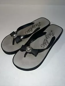Brighton Bowie Sz 10 Black Silver Rhinestone Bow Thong Wedge Flip Flop Shoes - Picture 1 of 9