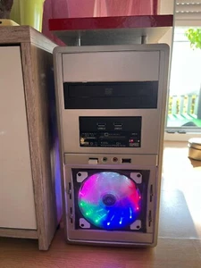 PC mit Regal mit  1,5 m Startknopf Kabel - Bild 1 von 14