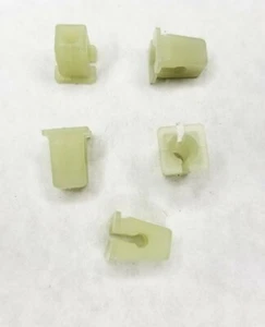 5 X OE BMW Expanding Nut  Rolls Royce Mini Motorsport   63121374075   4.8 - Picture 1 of 1