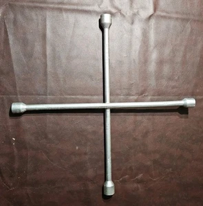 Vintage Great Neck 4 Way Cross Tire Nut Wrench - Picture 1 of 6