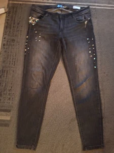 Tolle  Damenjeans Schwarz.modische  Waschung Gr.44..mit Perlen Und  Strasstelnen - Bild 1 von 7