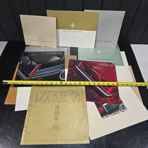 (16pc) Lincoln Car Dealer Booklets 70s 80s Continental Versailles Cartier VTG - Picture 1 of 16