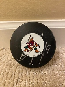 Arizona Coyotes Shane Doan Signed Autograph Auto NHL Logo Puck - Picture 1 of 1