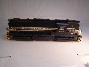 O Scale Lionel RS-11 NYC Command Diesel Engine-Untested - Picture 1 of 8