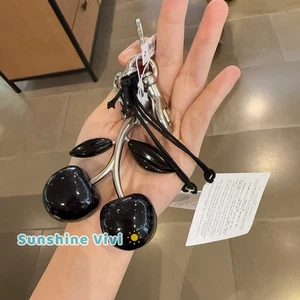 Neu mit Etikett limitiert Coach Signatur Kirsche Taschenanhänger 88547 silber/schwarz bunt - Bild 1 von 5