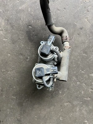 2012-2015 Toyota Tacoma V6 4,0 л воздуха переключения отводной клапан 25710-31022 б/у - Изображение 1 из 4